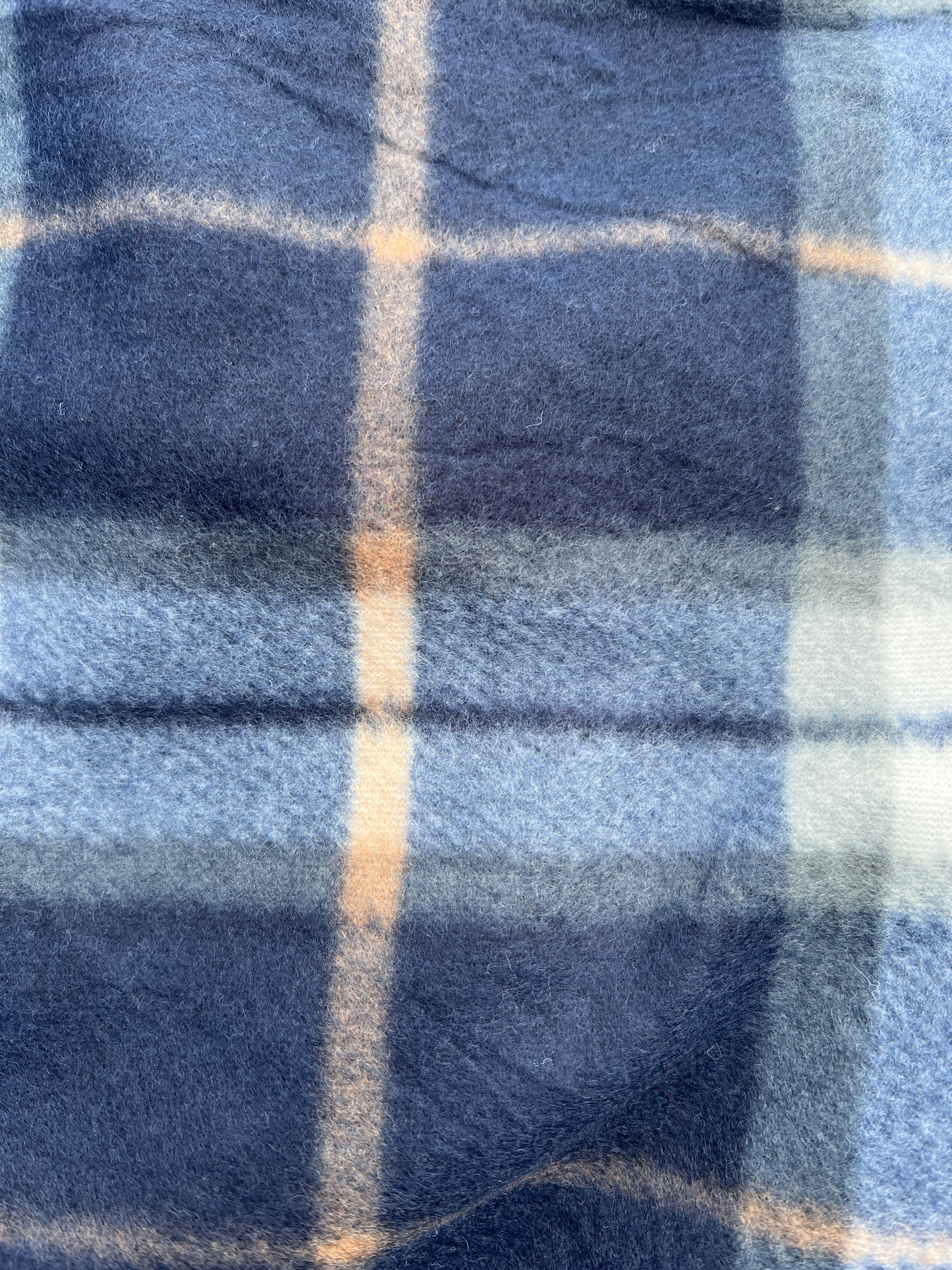 Languoti ploni marškiniai